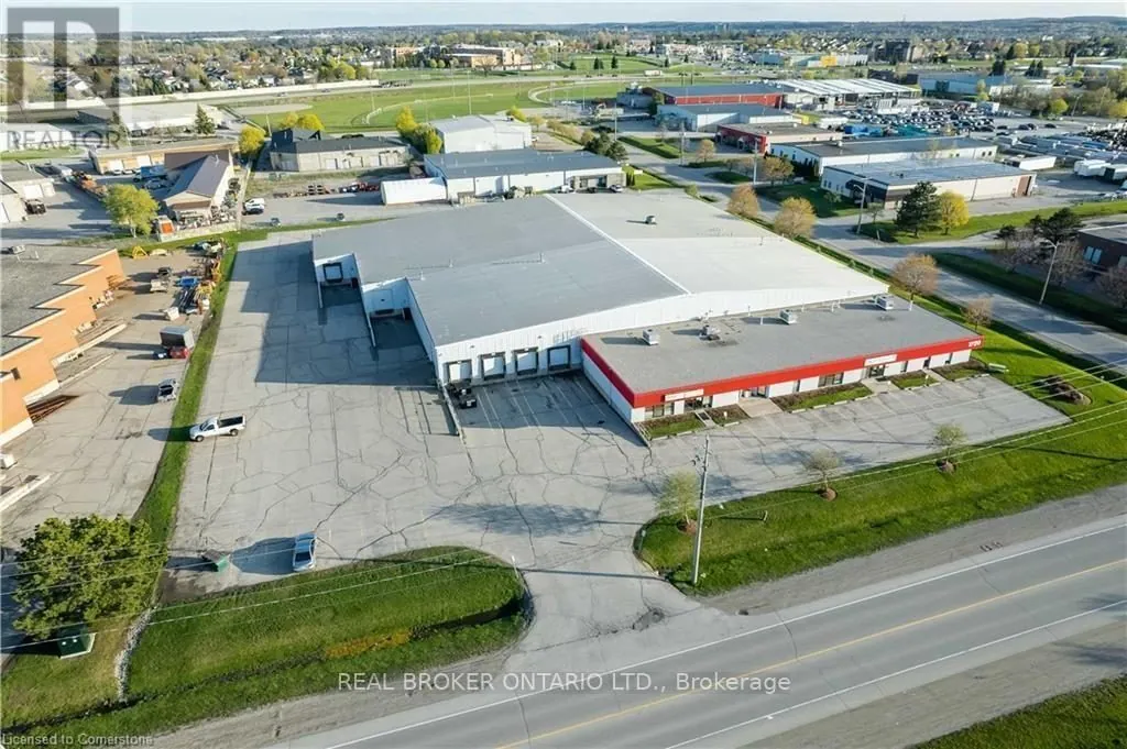 Unit 3 – 1720 Bishop Street North